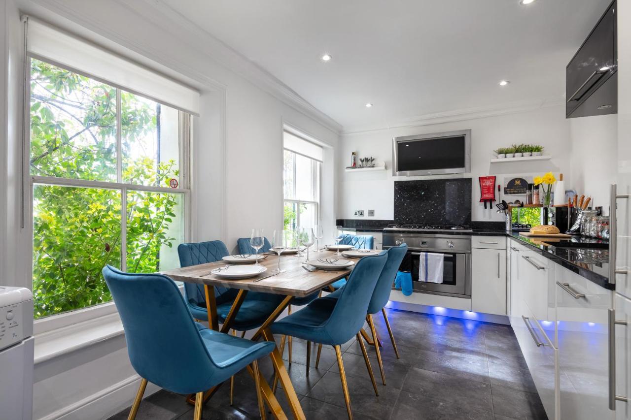 Castle Properties: The Duchess, 3 Bed Family Cottage ウィンザー エクステリア 写真